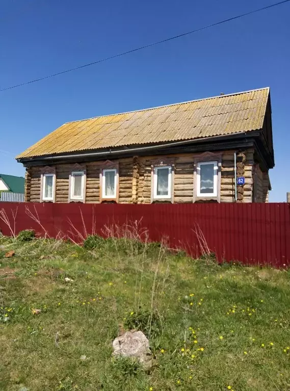 Дом в Башкортостан, Чишминский район, Чувалкиповский сельсовет, д. ... - Фото 0