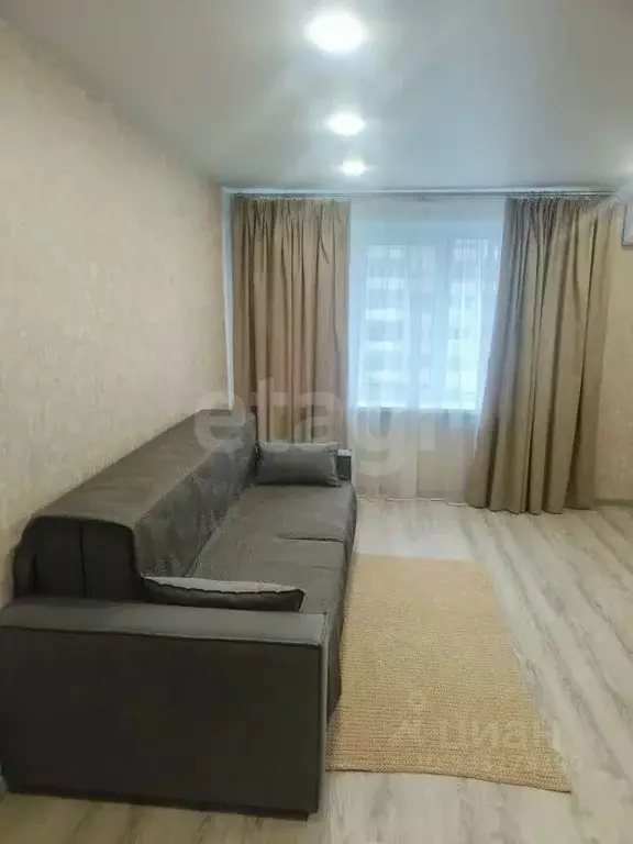 3-к кв. Удмуртия, Ижевск 7-я Подлесная ул., 18 (62.2 м) - Фото 1
