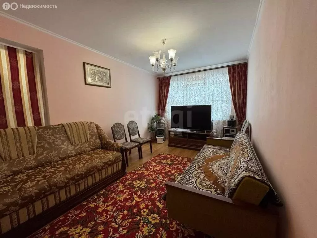 3-комнатная квартира: Алушта, улица Богдана Хмельницкого, 23 (67.2 м) - Фото 0