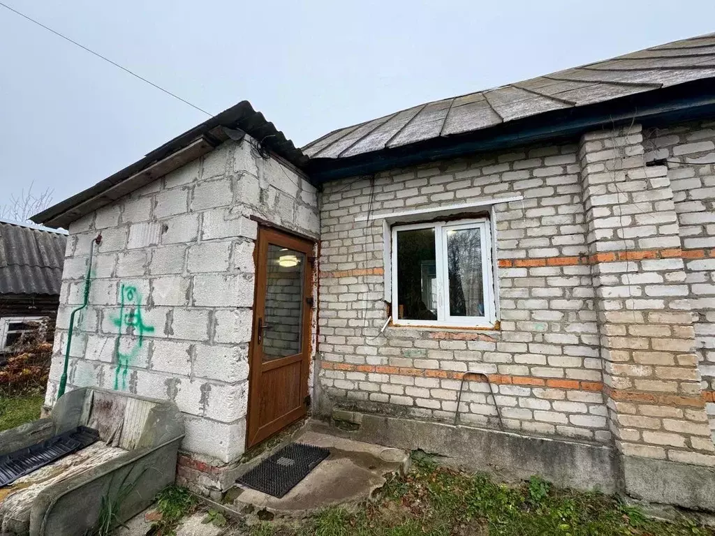 Дом в Смоленская область, Рославльский муниципальный округ, д. Малые ... - Фото 1