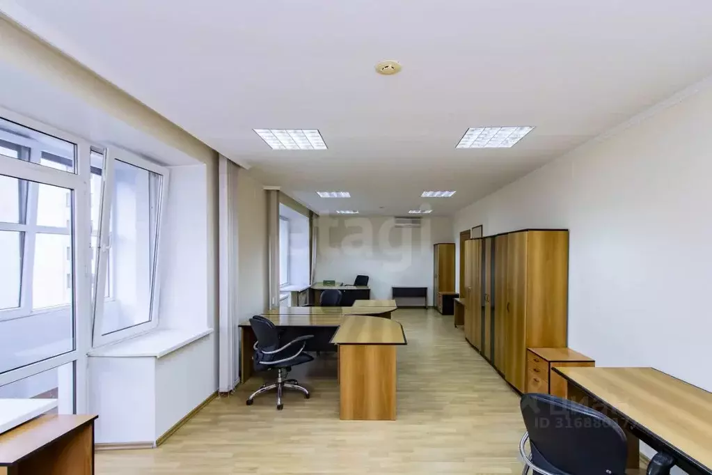 Офис в Тюменская область, Тюмень ул. Малыгина, 59 (300 м) - Фото 1