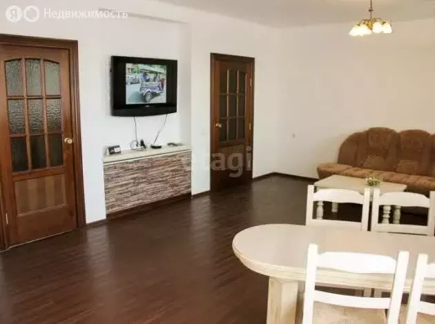 Квартира-студия: Новосибирск, улица Фрунзе, 228 (50 м) - Фото 1