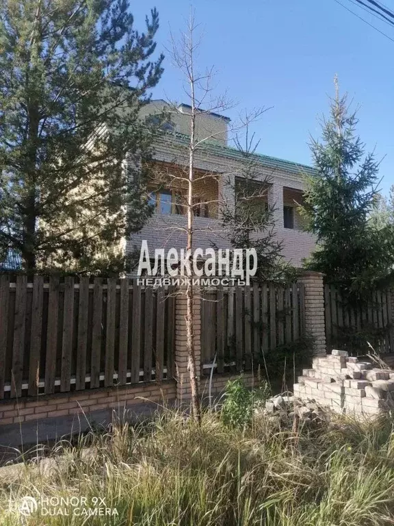 Коттедж в Ленинградская область, Ломоносовский район, Пениковское ... - Фото 1