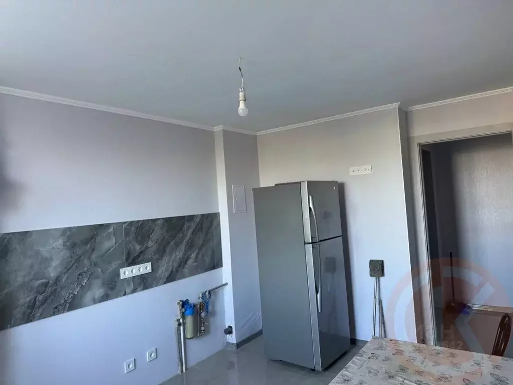 3-к кв. Крым, Армянск Имени Генерала Корявко мкр, 17 (66.5 м) - Фото 2