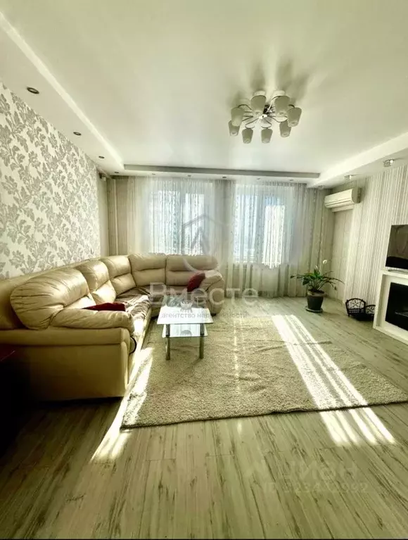 1-к кв. Новосибирская область, Новосибирск Зыряновская ул., 55 (58.0 ... - Фото 0