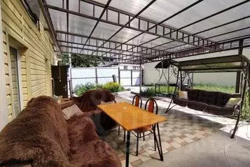 Дом в Ставропольский край, Минераловодский муниципальный округ, пос. ... - Фото 1