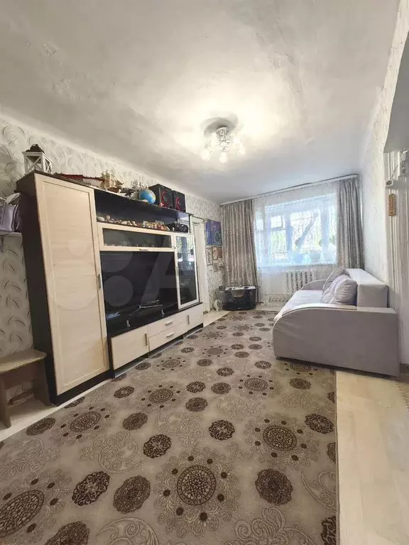 2-к. квартира, 41 м, 1/4 эт. - Фото 0