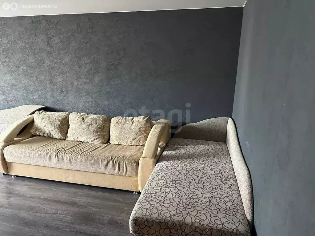 2-комнатная квартира: Тюмень, улица 50 лет Октября, 70 (43.6 м) - Фото 2