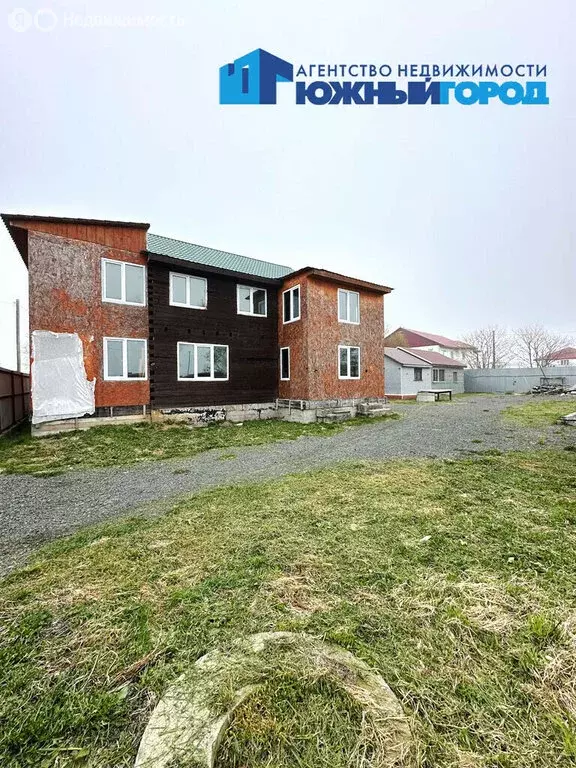 Дом в село Таранай, Первомайская улица, 13 (245 м) - Фото 1