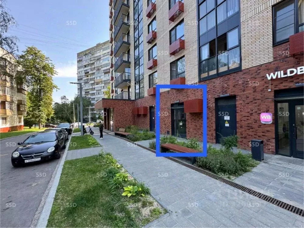 Торговая площадь в Москва Болотниковская ул., 43К1 (122 м) - Фото 1