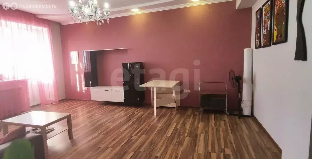 3-комнатная квартира: Темрюк, Октябрьская улица, 108А (156.6 м) - Фото 1