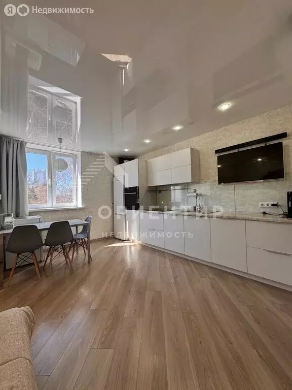 1-комнатная квартира: Екатеринбург, улица Чайковского, 86В (40.3 м) - Фото 1