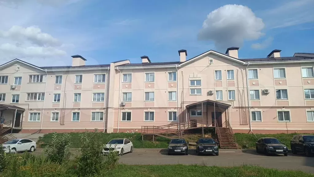 Комната 18 м в 2-к., 1/3 эт. - Фото 0