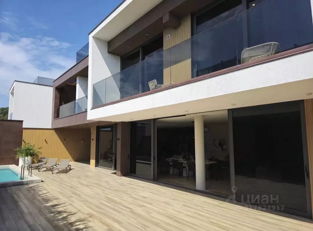 Дом в Краснодарский край, Сочи Сириус пгт, ул. Общинная (290 м) - Фото 1