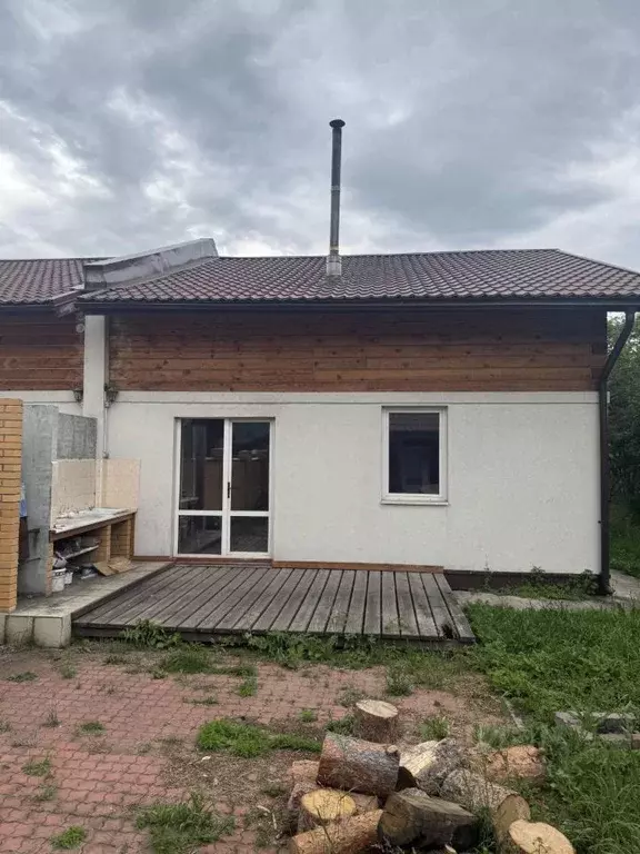 Дом в Красноярский край, Дивногорск городской округ, пос. Манский ул. ... - Фото 1