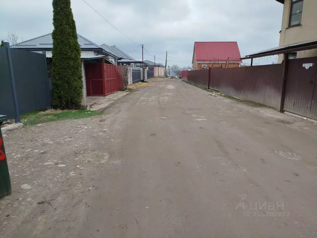 Дом в Ставропольский край, Ставрополь Ягодка ДНТ, ул. Малиновая, 38 ... - Фото 0