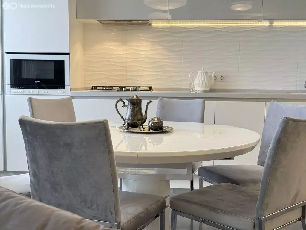 2-комнатная квартира: Саратов, Гвардейская улица, 18Б (98 м) - Фото 1
