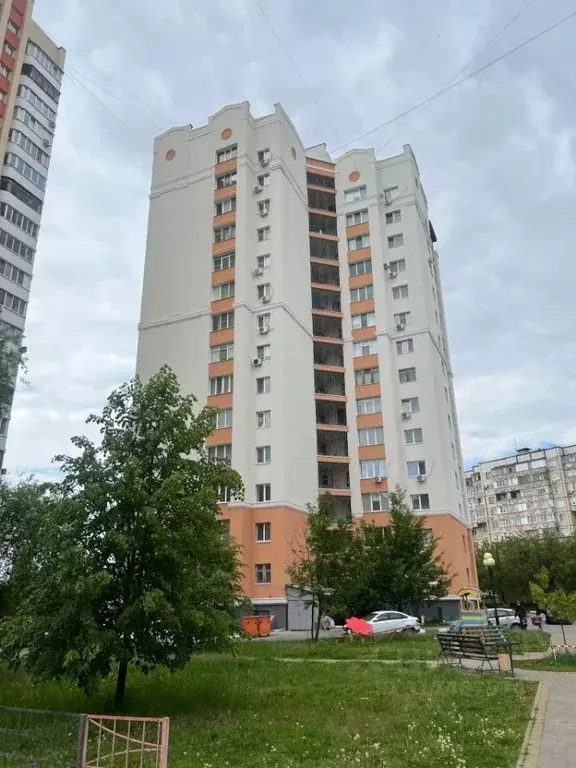 2-к кв. Белгородская область, Белгород ул. Чапаева, 13 (57.0 м) - Фото 1