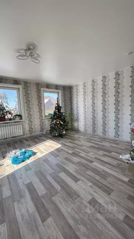 Дом в Бурятия, Улан-Удэ Тепличный мкр, 1-й кв-л,  (187 м) - Фото 0