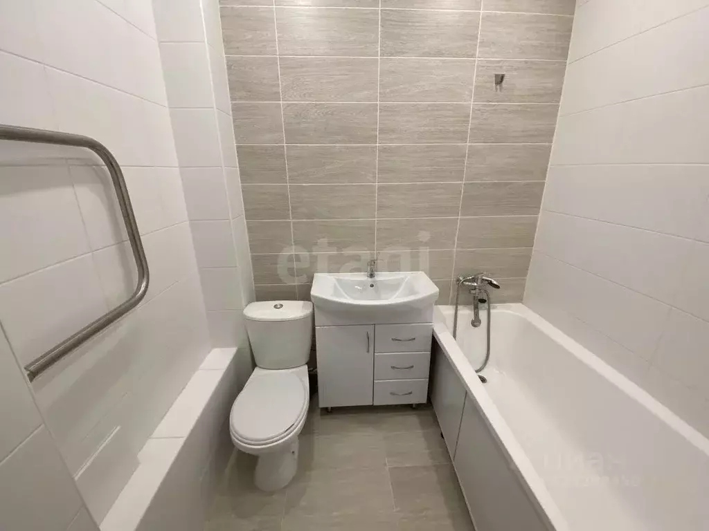 1-к кв. Ульяновская область, Ульяновск Камышинская ул., 70 (35.9 м) - Фото 1