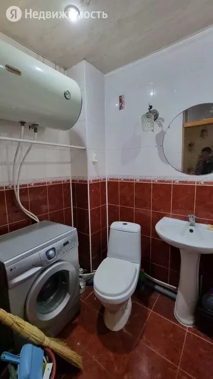 3-комнатная квартира: Керчь, улица Марата, 15 (61 м) - Фото 1