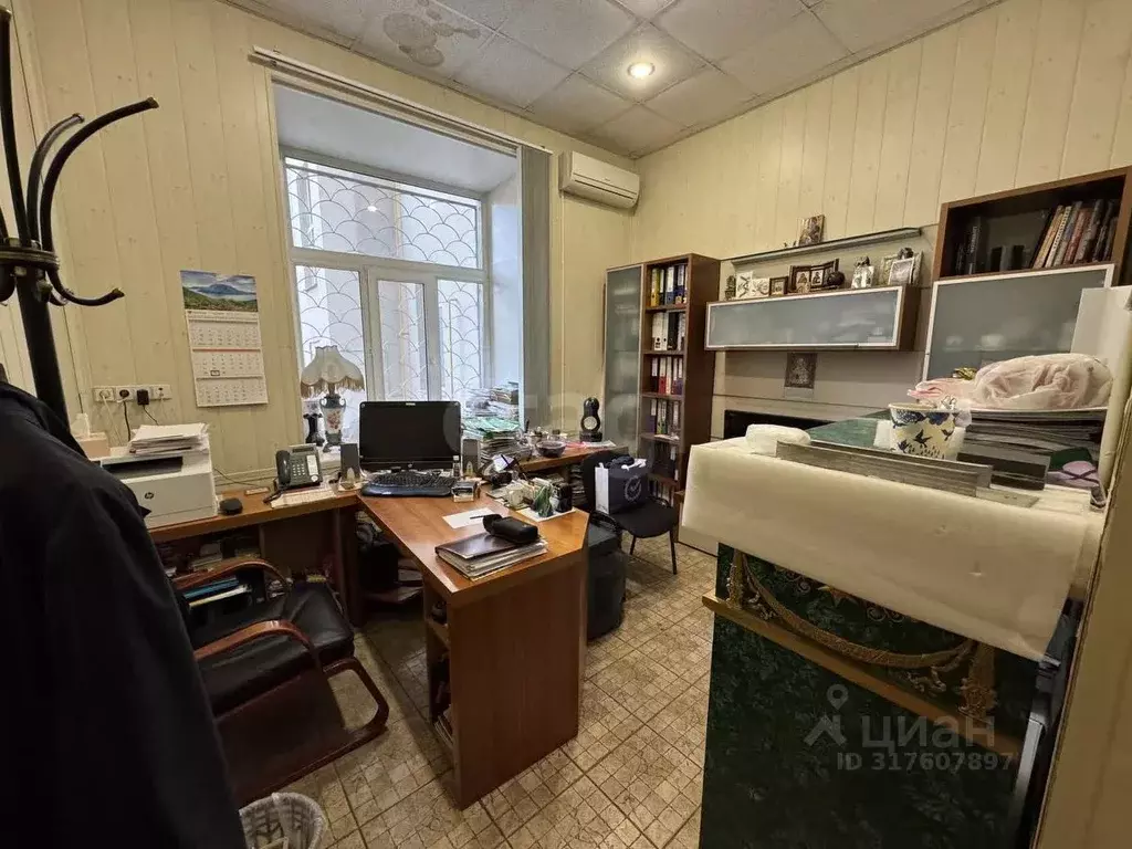 Офис в Москва Садовая-Черногрязская ул., 3БС1 (100 м) - Фото 0