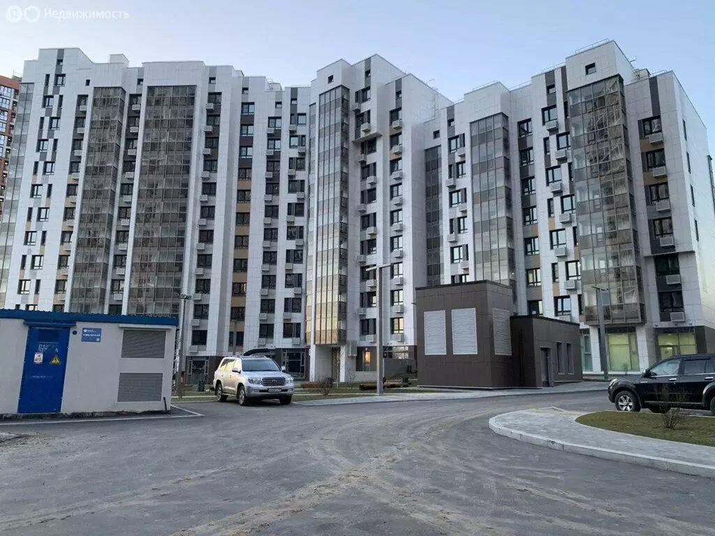 3-комнатная квартира: Москва, улица Петра Алексеева, 10 (78.3 м) - Фото 1