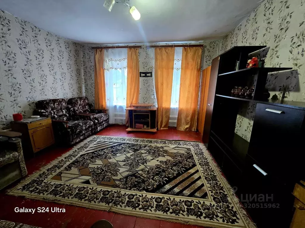 Дом в Краснодарский край, Новокубанский район, Советская ст-ца ул. ... - Фото 2