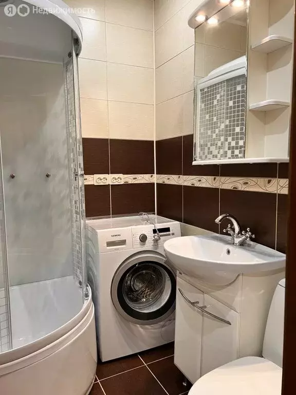 2-комнатная квартира: Брянск, улица Гоголя, 18 (43.3 м) - Фото 0