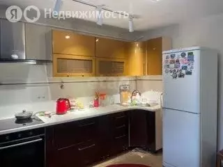 Дом в село Усть-Ивановка, улица Ленина (63 м) - Фото 1