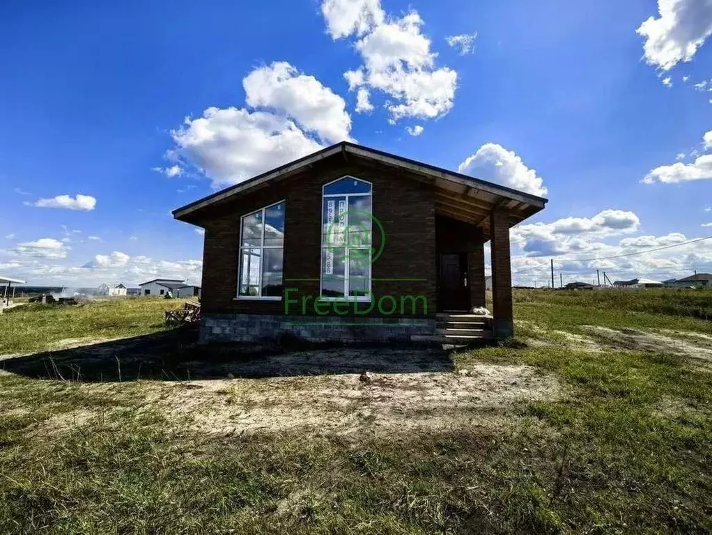 Дом в Белгородская область, Белгородский район, с. Стрелецкое ул. ... - Фото 1