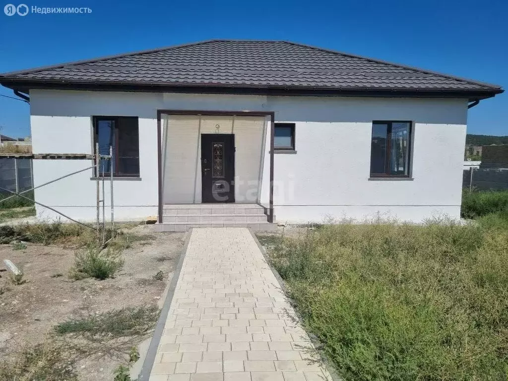 Дом в Трудовское сельское поселение, село Строгоновка (110 м) - Фото 0