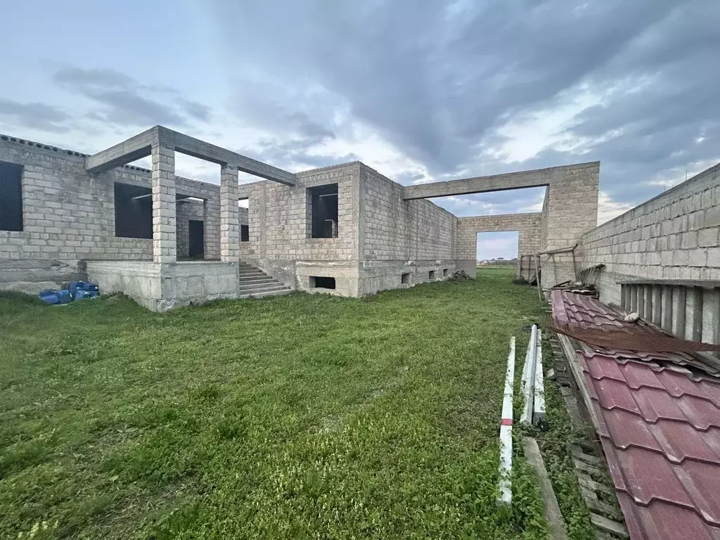 Дом в Кабардино-Балкария, Баксан городской округ, с. Дыгулыбгей  (351 ... - Фото 2