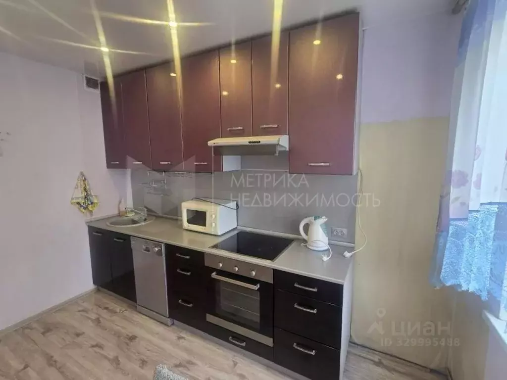 2-к кв. Тюменская область, Тюмень ул. Мебельщиков, 16 (51.0 м) - Фото 1