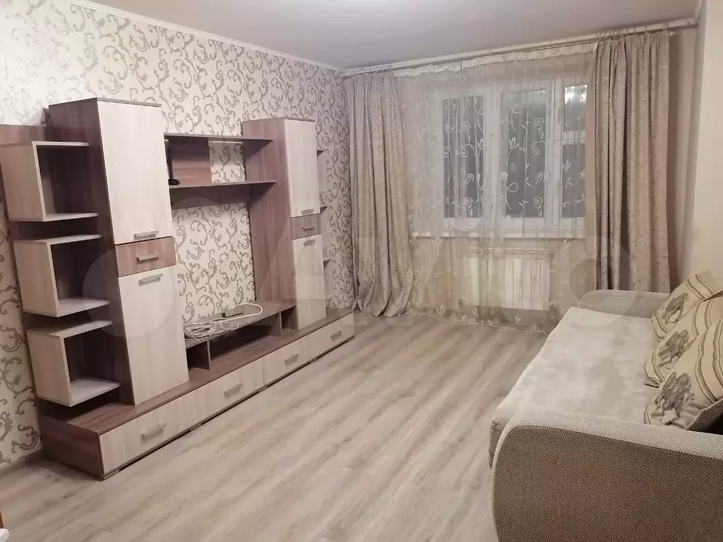 1-к. квартира, 40 м, 5/10 эт. - Фото 0