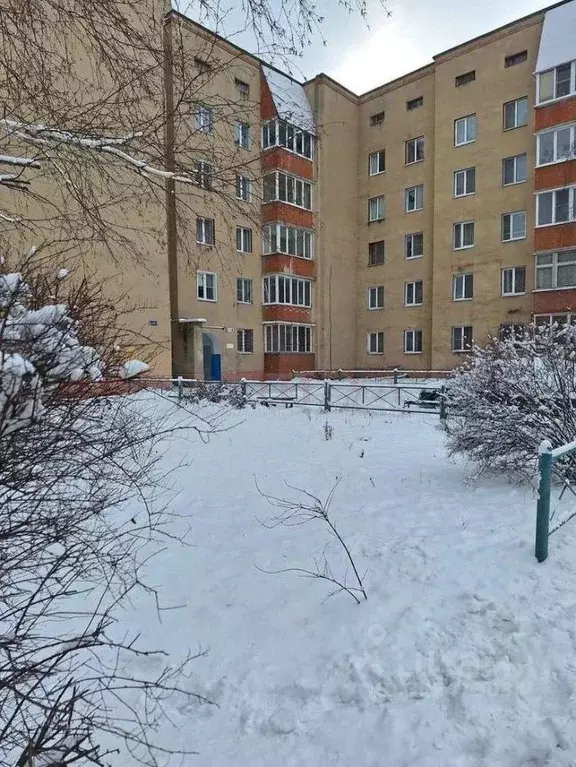 3-к кв. Белгородская область, Старый Оскол Дубрава мкр, 1 кв-л, 8 ... - Фото 1