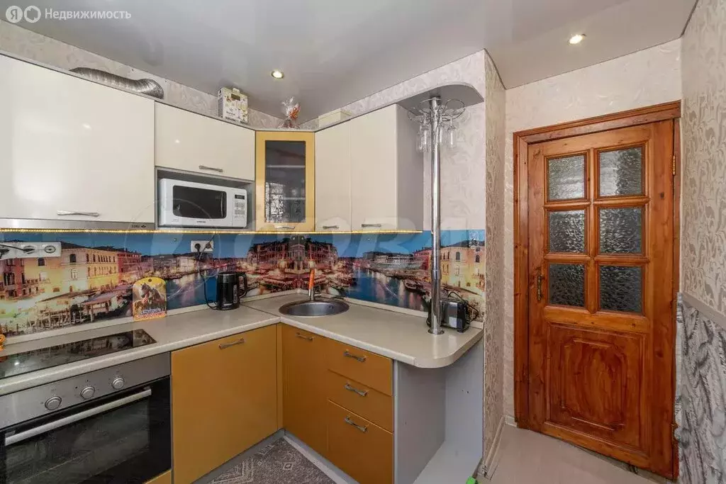 Квартира-студия: Тюмень, Волгоградская улица, 121 (57 м) - Фото 2