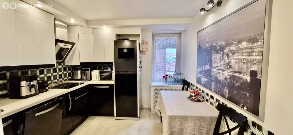 4-комнатная квартира: Санкт-Петербург, Брестский бульвар, 13 (71 м) - Фото 1