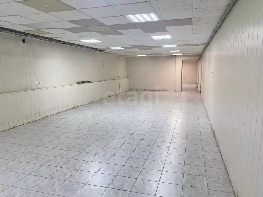 Помещение свободного назначения в Саратовская область, Саратов просп. ... - Фото 1