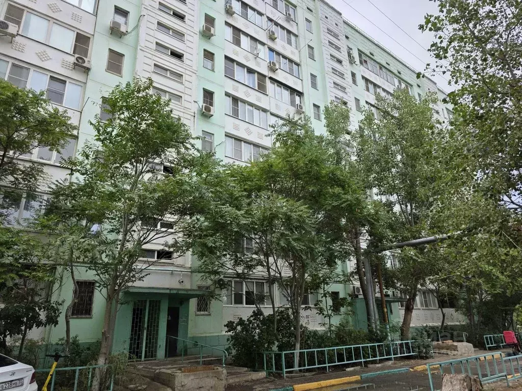 3-к кв. Астраханская область, Астрахань ул. Яблочкова, 27к1 (57.5 м) - Фото 0