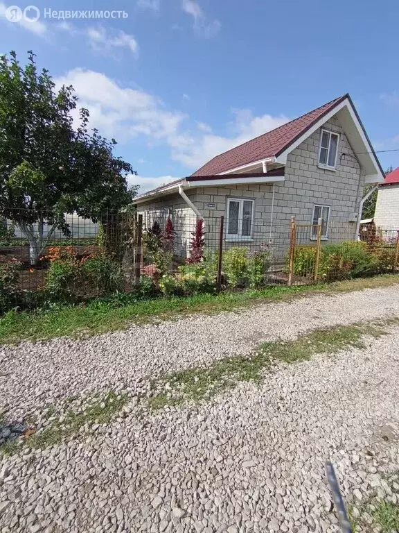 Дом в сельское поселение Тимофеевка, СНТ Сборщик, 12-я улица (70 м) - Фото 1