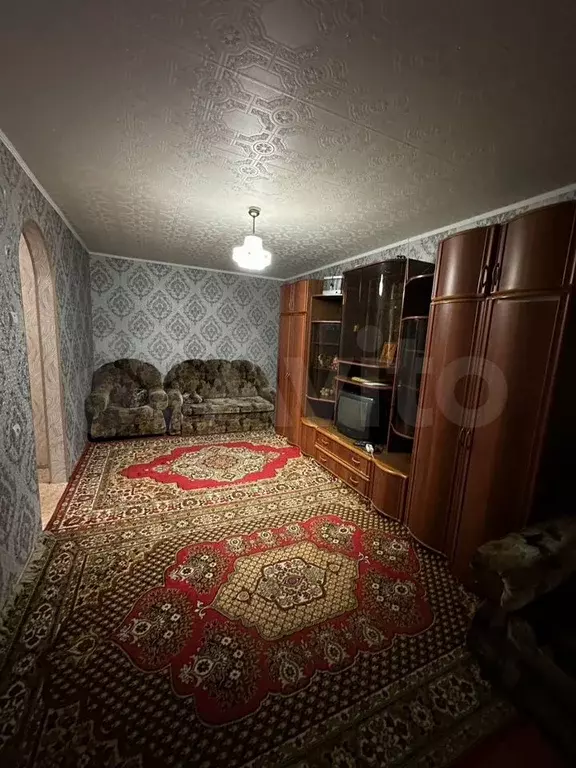 2-к. квартира, 45 м, 1/9 эт. - Фото 1