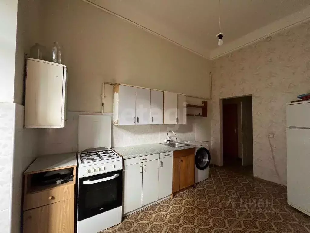 2-к кв. Крым, Симферополь просп. Кирова (47.7 м) - Фото 1
