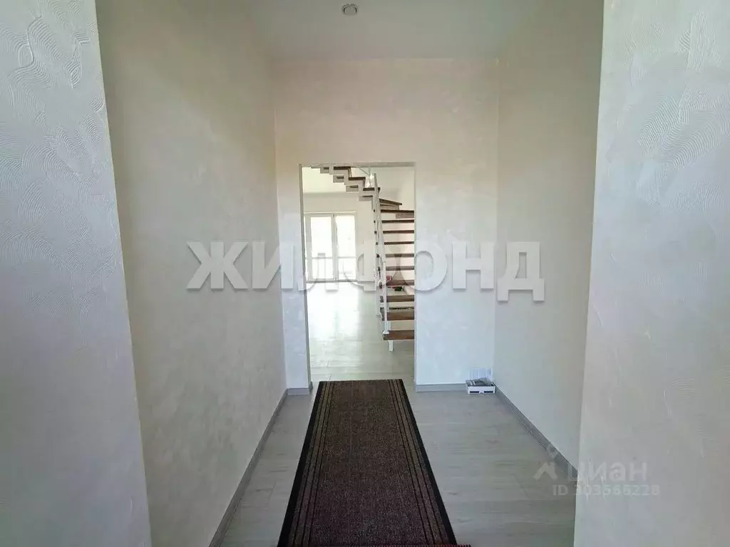 Таунхаус в Хакасия, Усть-Абаканский район, с. Калинино ул. Кремлевская ... - Фото 2