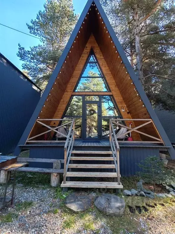 Дом в Карачаево-Черкесия, Зеленчукский район, с. Архыз ул. Лесная, 12 ... - Фото 1