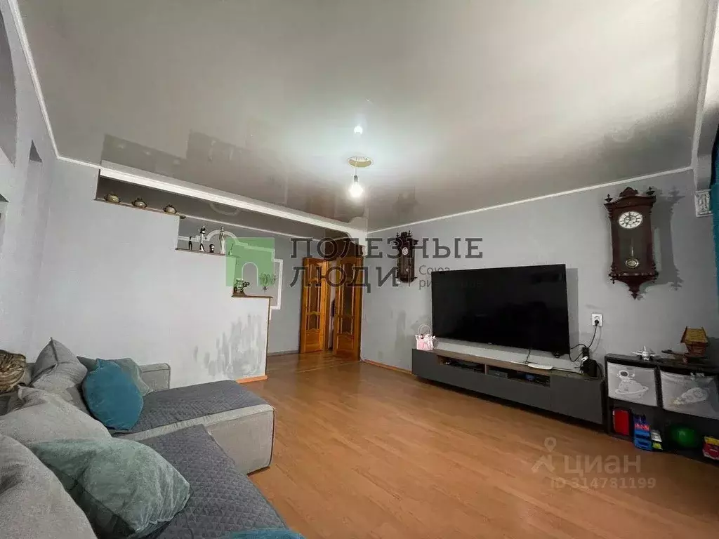 3-к кв. Самарская область, Сызрань ул. Урицкого, 10 (72.0 м) - Фото 1