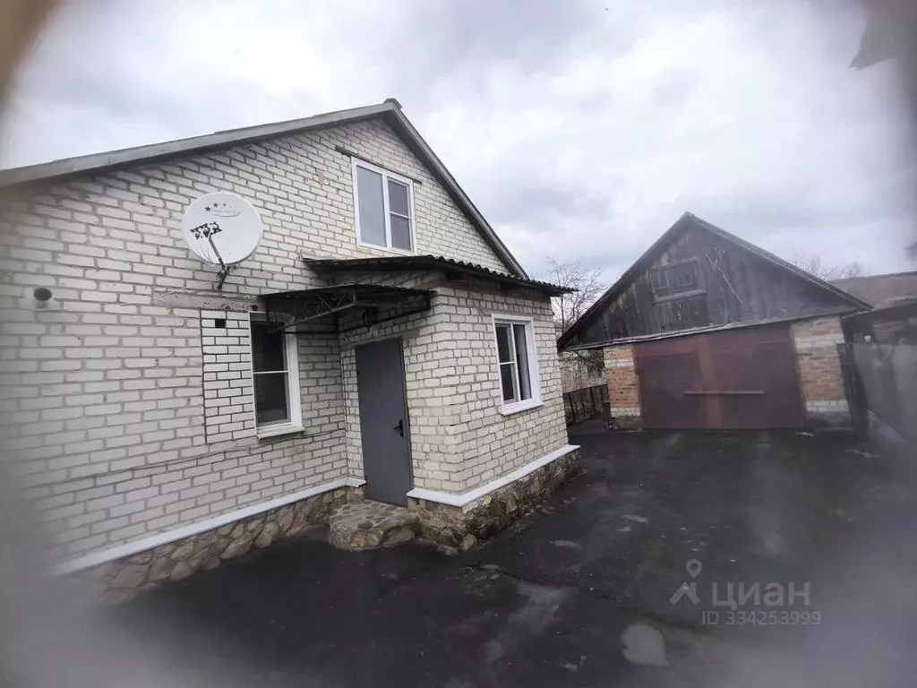Дом в Курская область, Рыльск пер. Луначарского, 49 (120 м) - Фото 2
