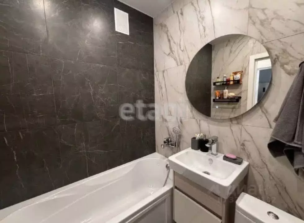 3-к кв. Курская область, Курск ул. Энгельса, 115/4 (63.1 м) - Фото 2