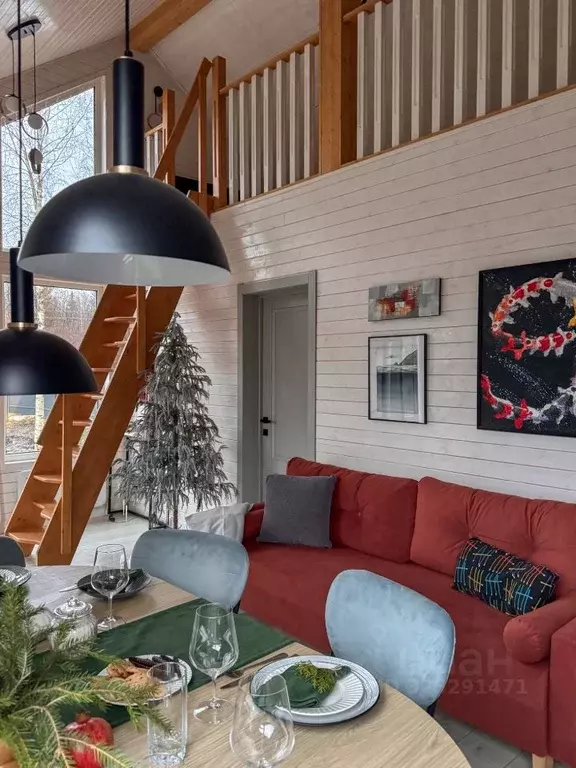 Дом в Ленинградская область, Выборгский район, Рощинское городское ... - Фото 2