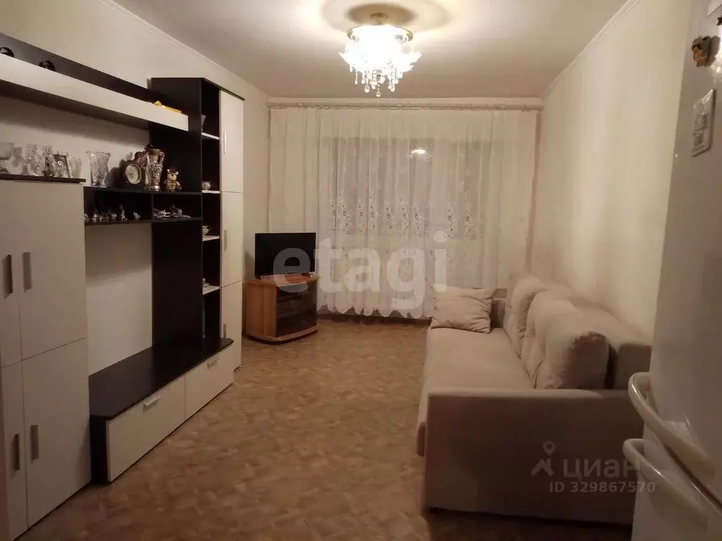 2-к кв. Тюменская область, Тюмень ул. 50 лет Октября, 37а (44.0 м) - Фото 1